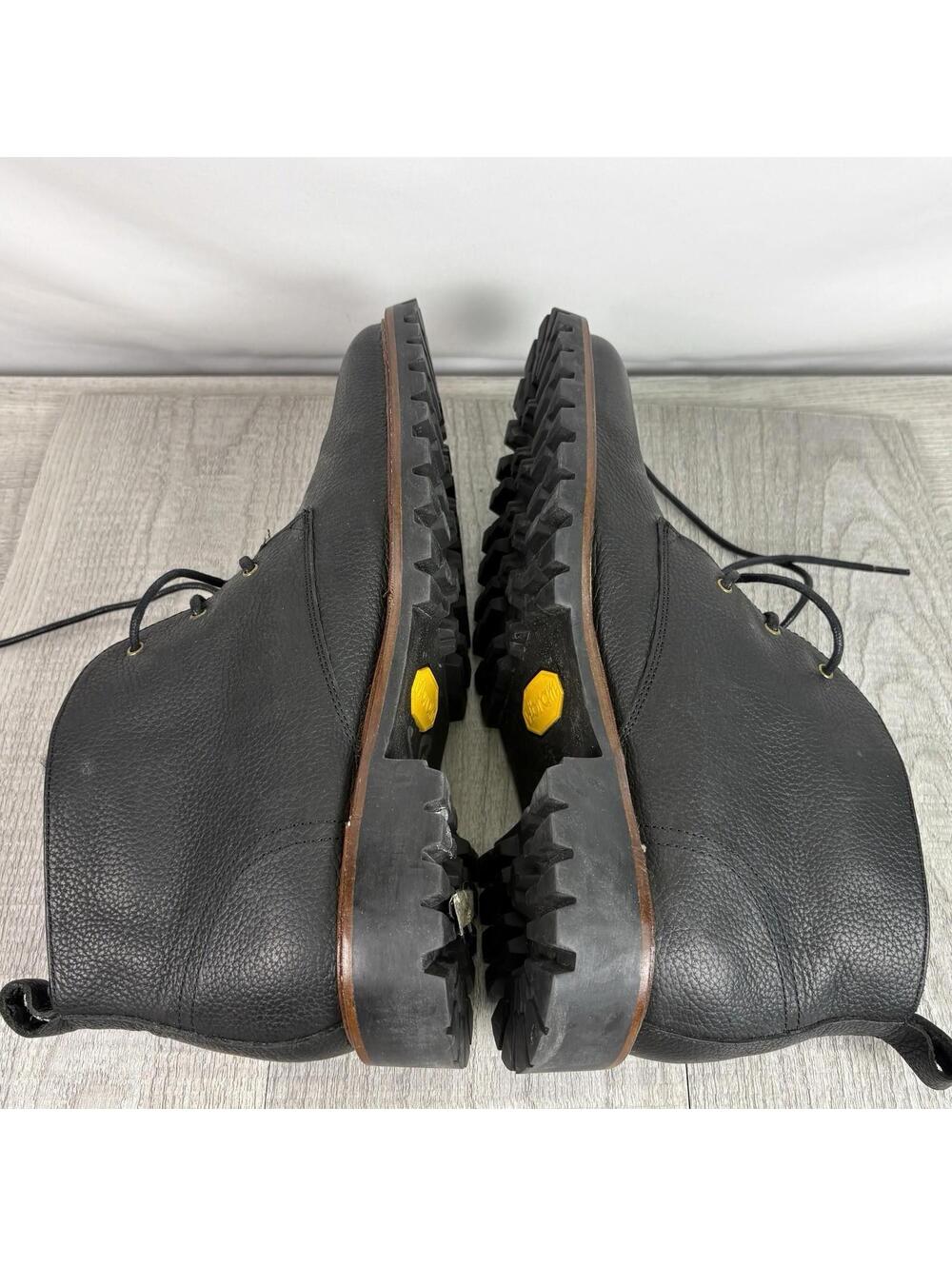 Men's NEW  BANANA REPUBLIC  Black Leather Chukka Boots - Size 9 - Picture 5 of 9